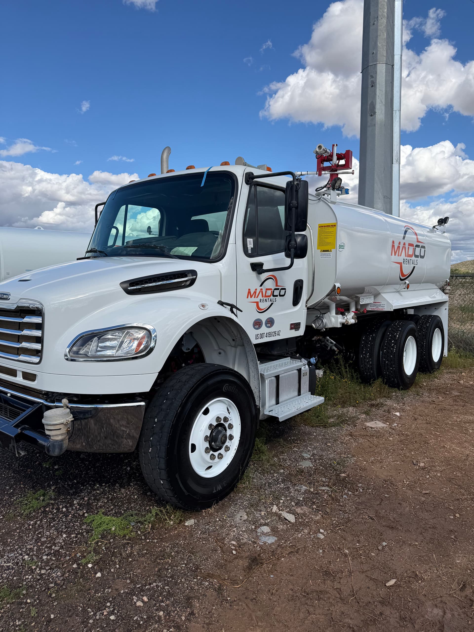 Gallery photos for Water Truck Fleet Washing for Madco Rentals: Image #1