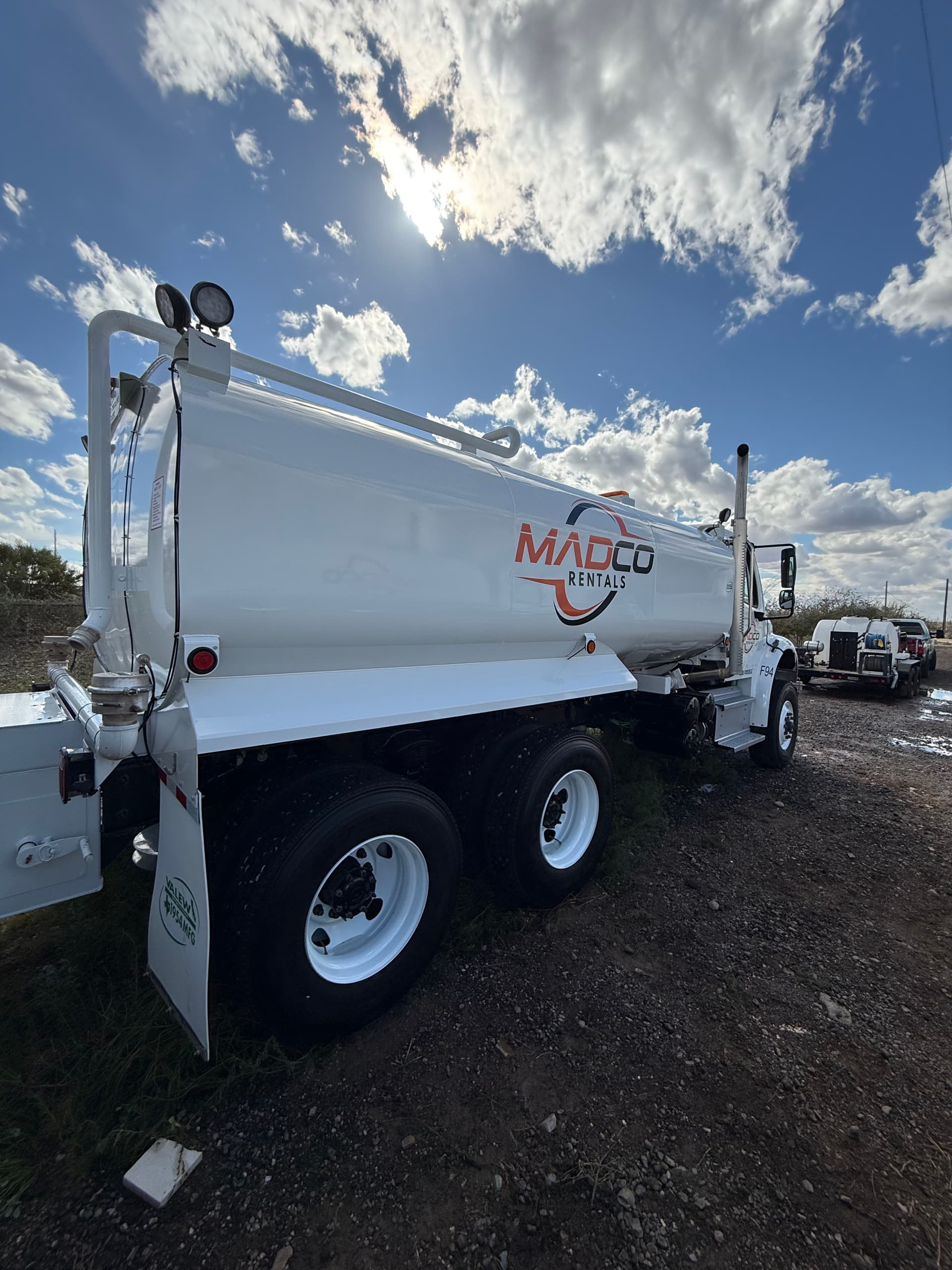 Gallery photos for Water Truck Fleet Washing for Madco Rentals: Image #2